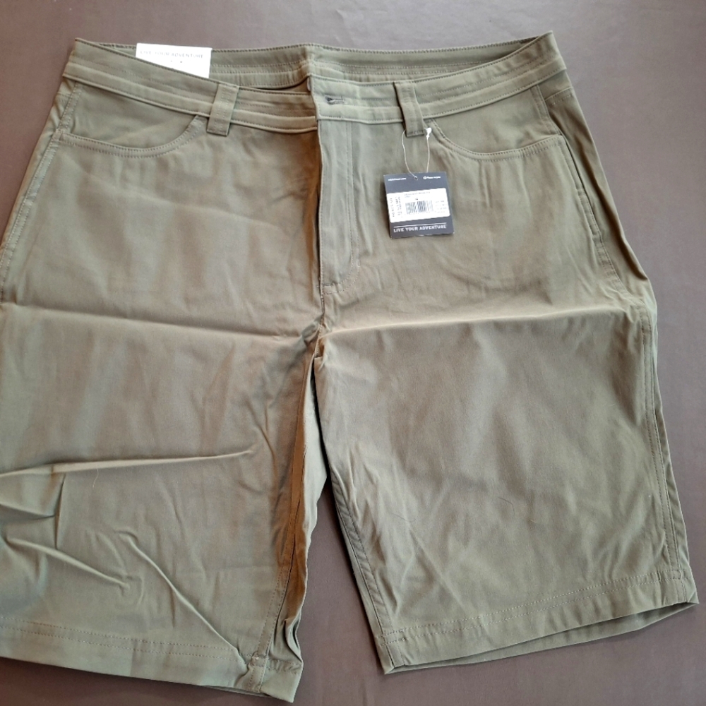 Eddie Bauer, size 14, olive green womens shorts, brand new